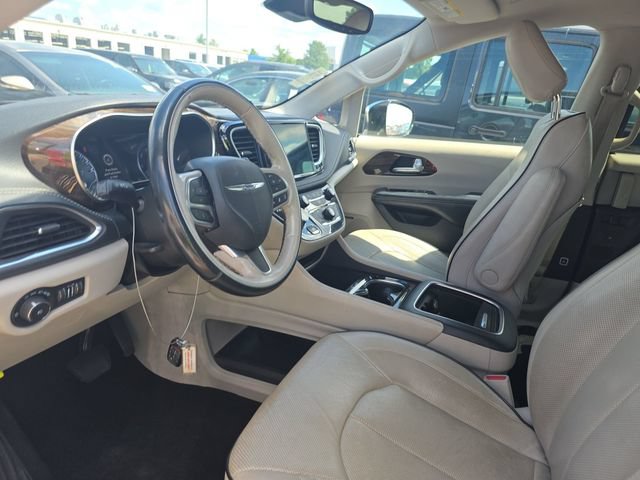 Used 2021 Chrysler Pacifica Limited w/ Premium & Safety Sphere Group AWD/4WD image 6
