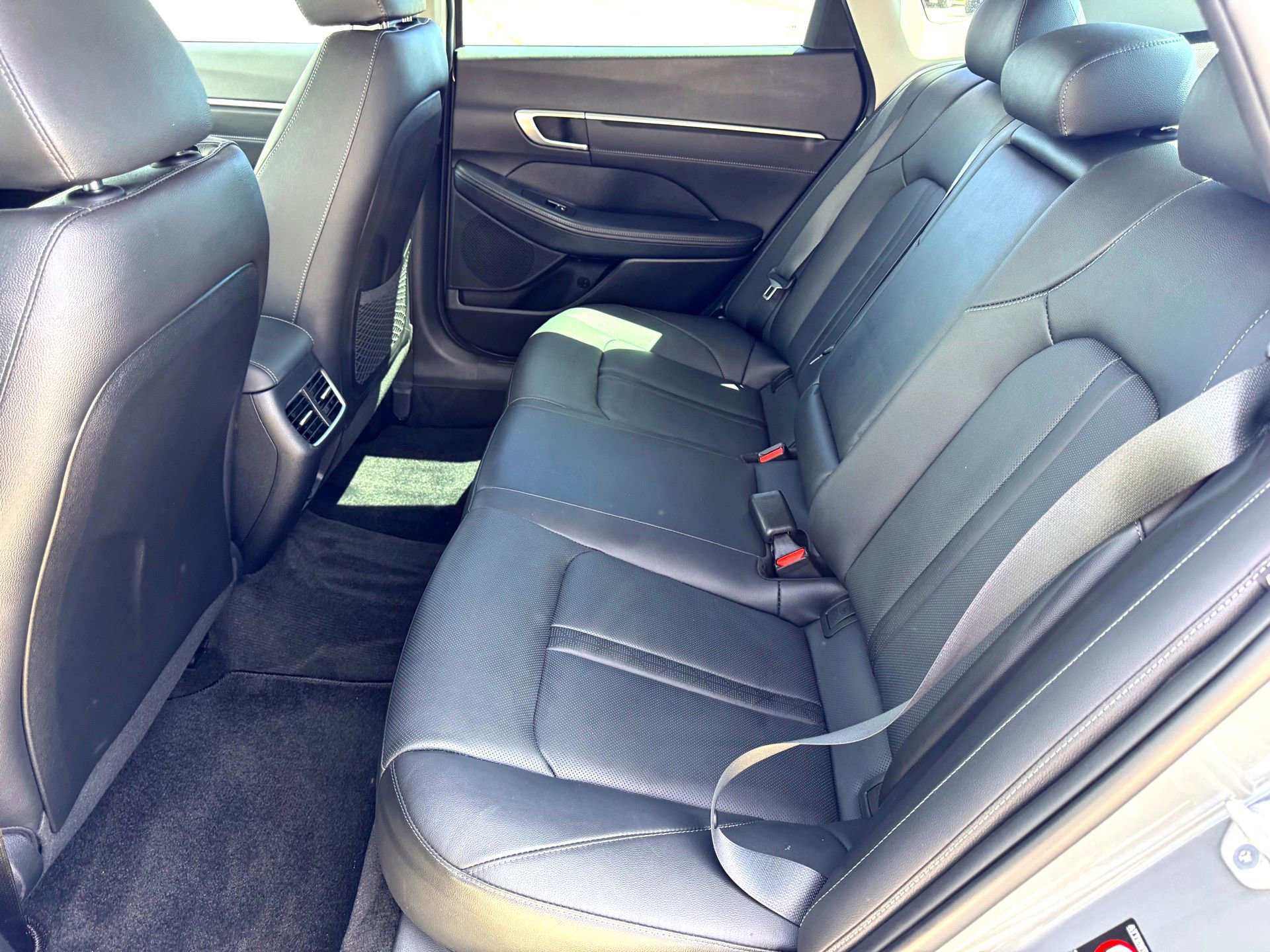 Used 2023 Hyundai Sonata Limited image 19