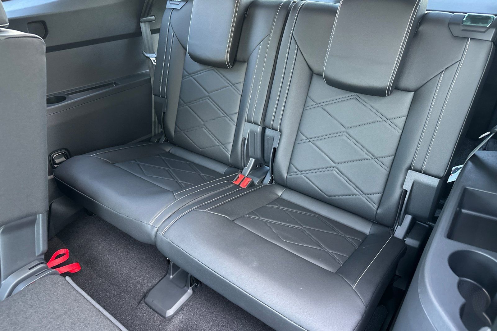 New 2026 Volkswagen Atlas SE image 14