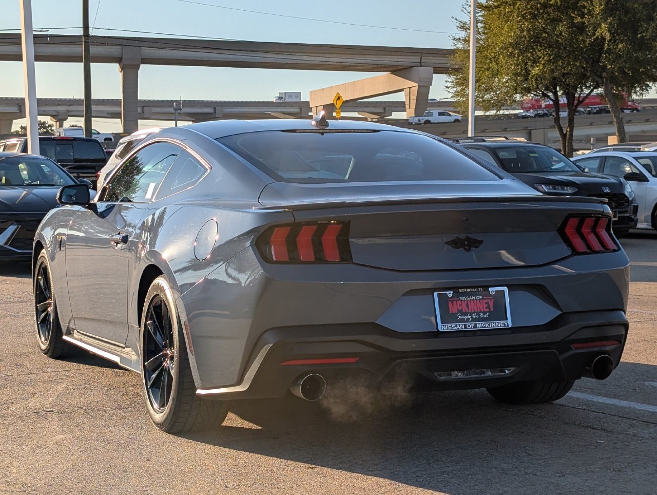 Used 2025 Ford Mustang GT RWD image 4