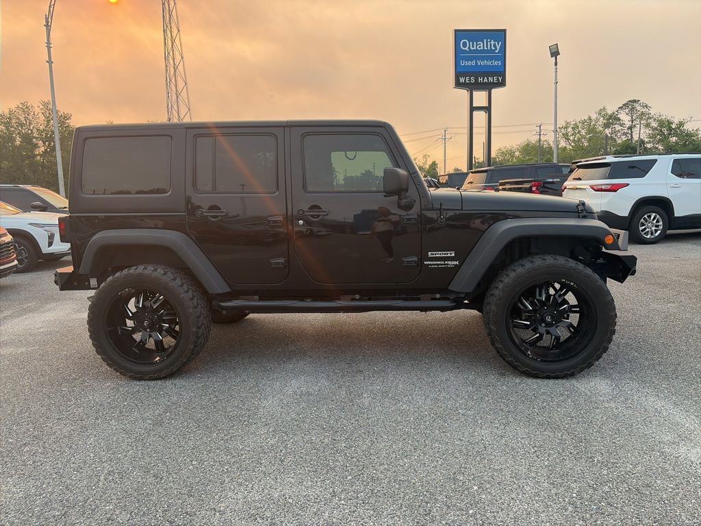 Used 2018 Jeep Wrangler Unlimited Sport w/ Connectivity Group AWD/4WD image 5