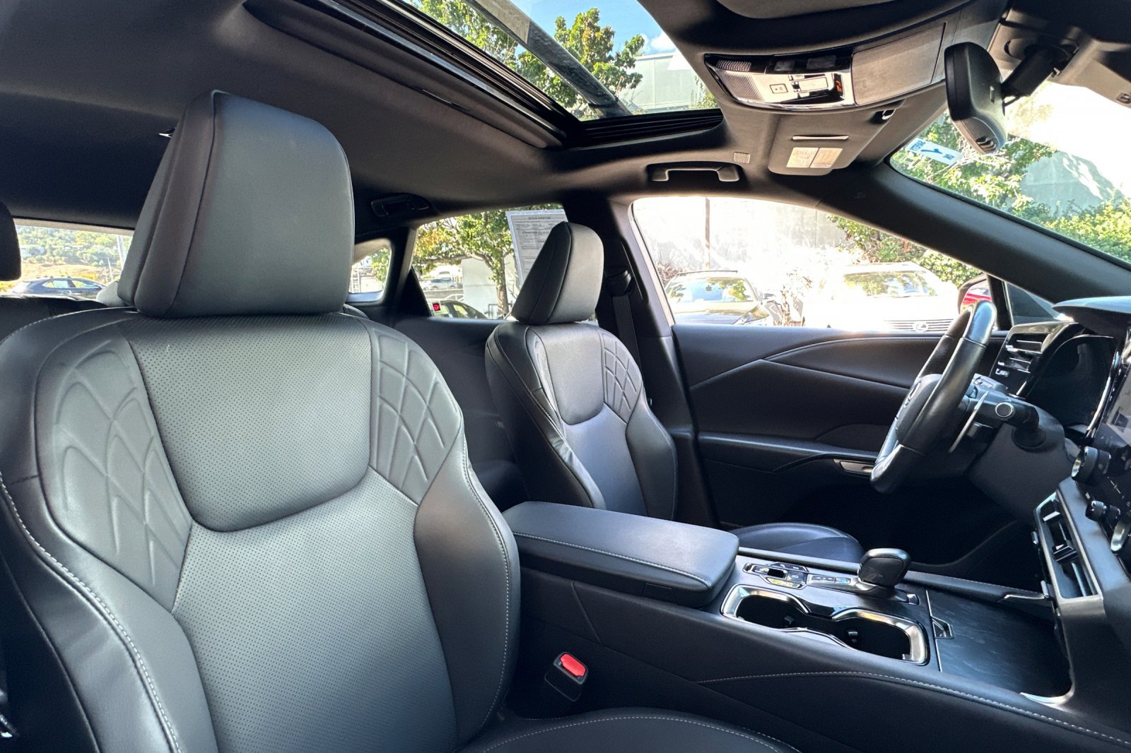 Used 2023 Lexus RX 350h image 30