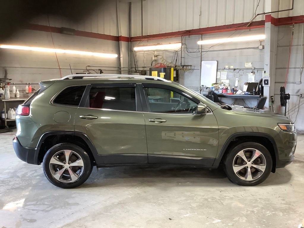 Certified 2019 Jeep Cherokee Limited AWD/4WD image 6