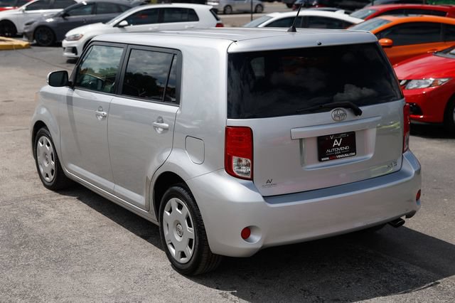 Used 2011 Scion xB FWD image 8