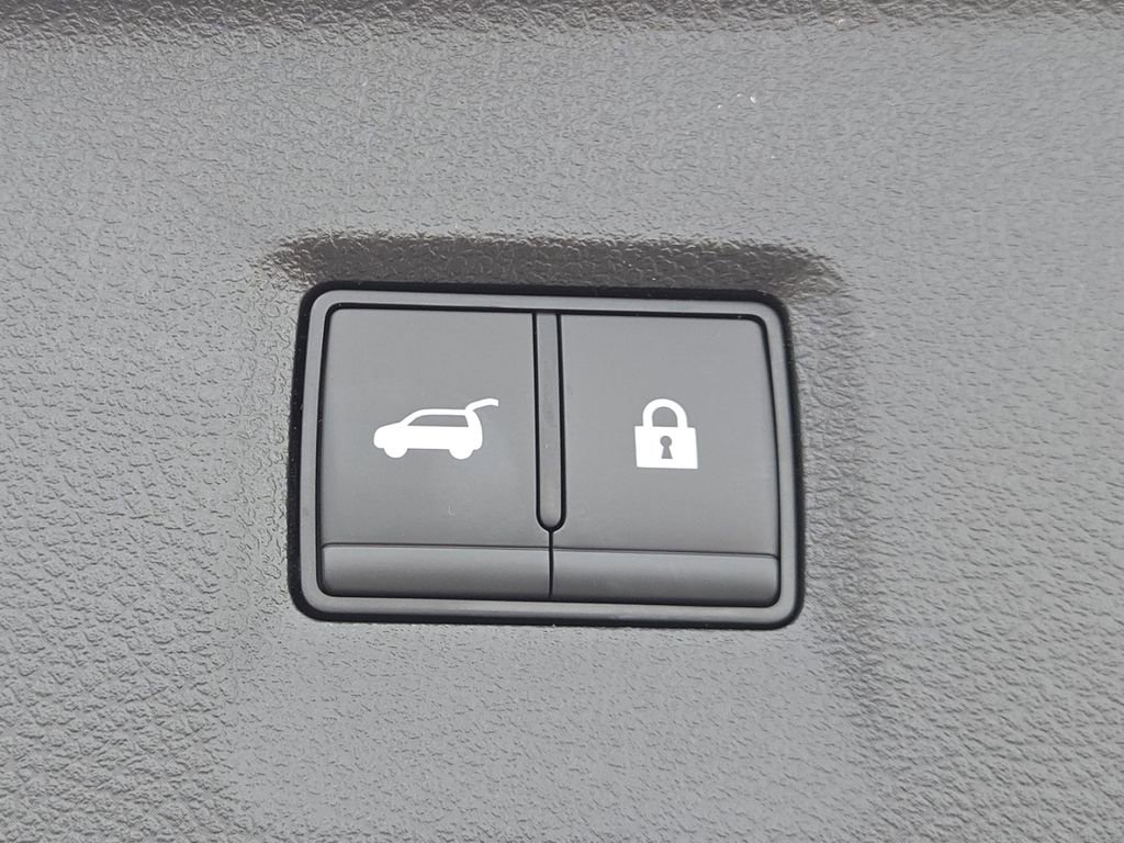 New 2026 INFINITI QX60 Luxe image 8