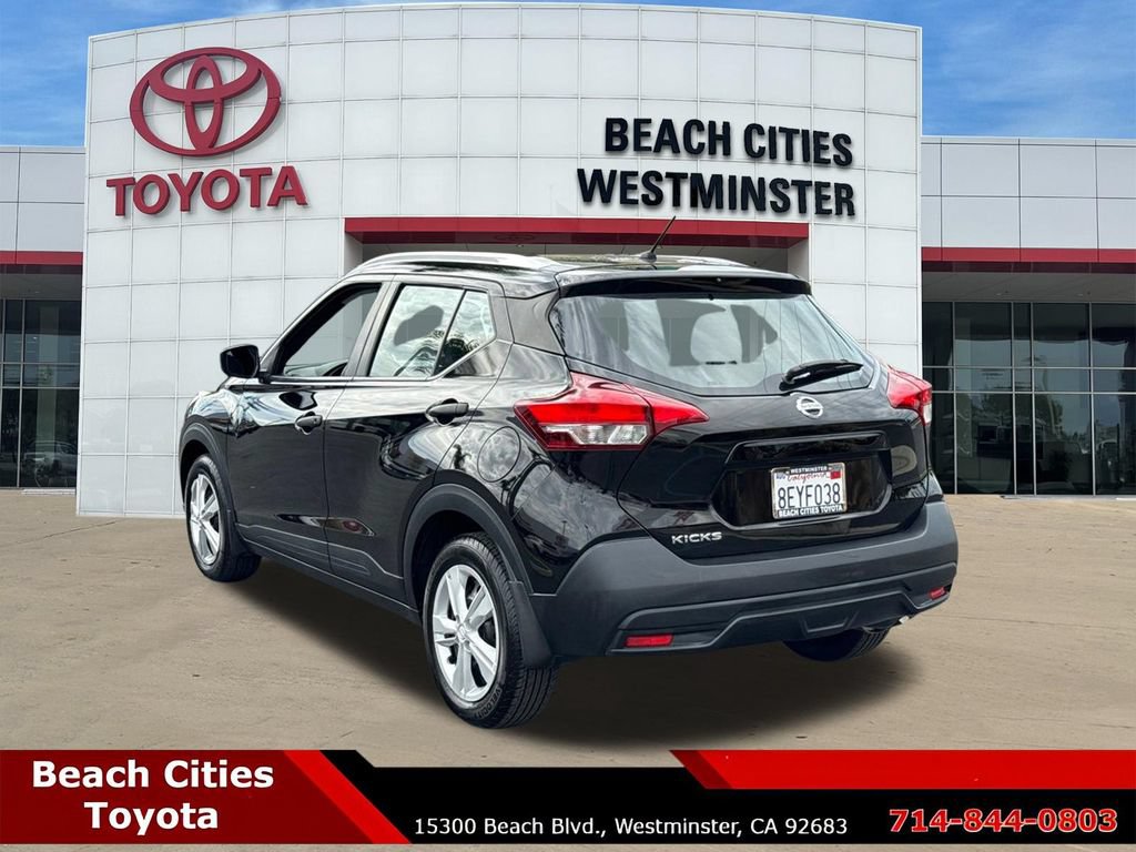 Used 2018 Nissan Kicks S FWD image 8