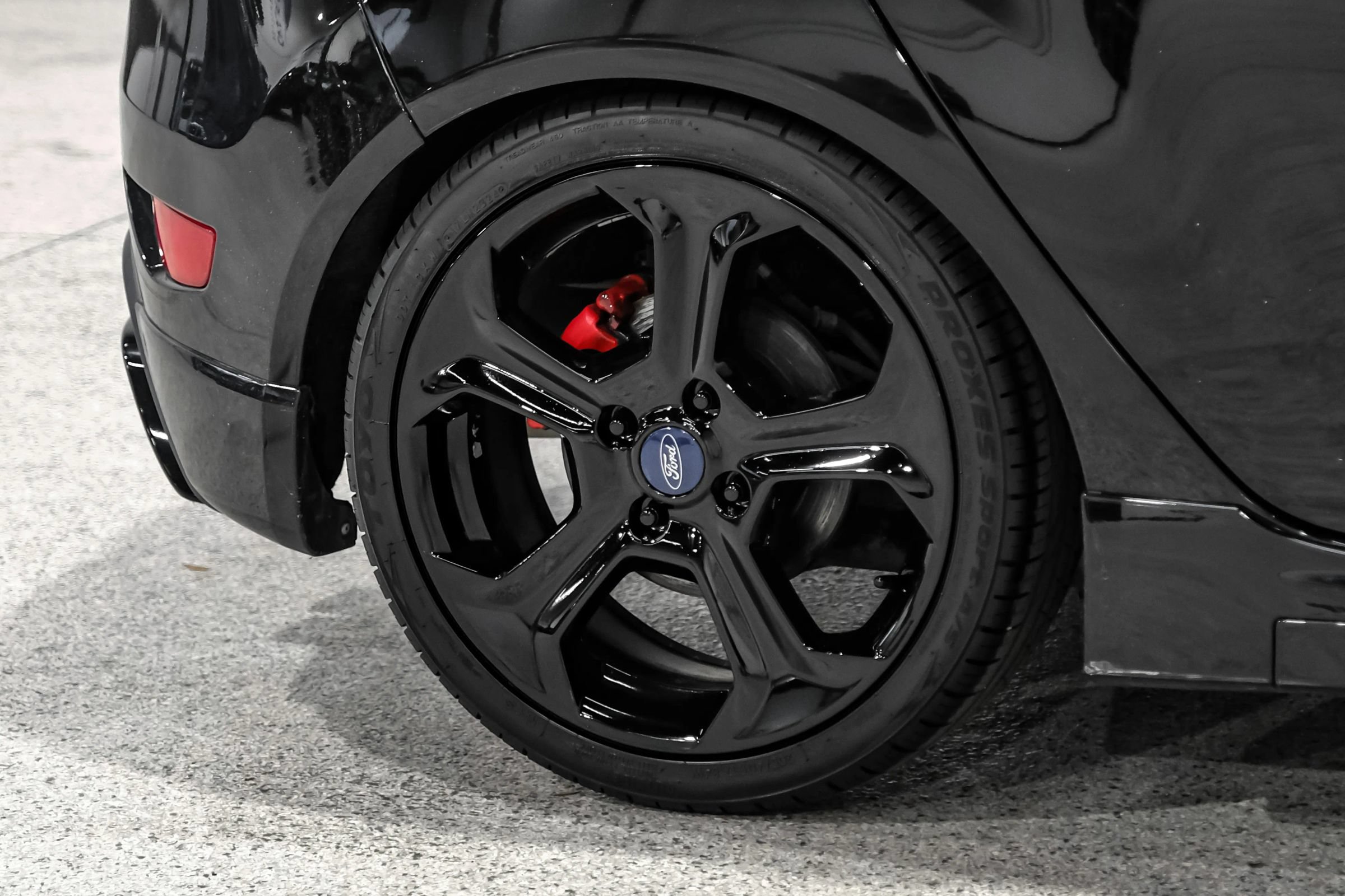 Used 2017 Ford Fiesta ST FWD image 59