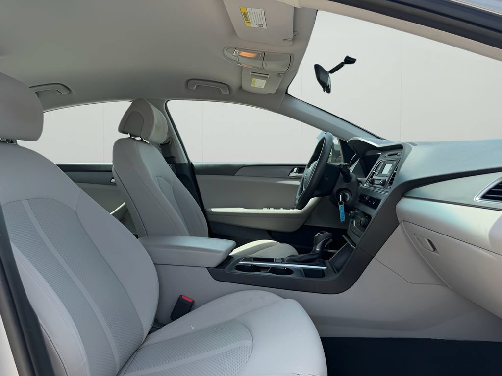 Used 2016 Hyundai Sonata SE FWD image 19