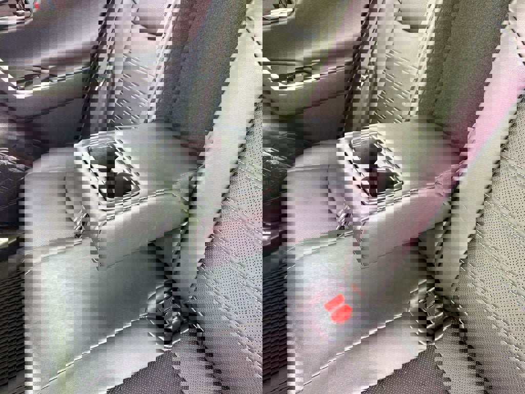 Used 2021 Toyota RAV4 Limited w/ Limited Grade Weather Package AWD/4WD image 38