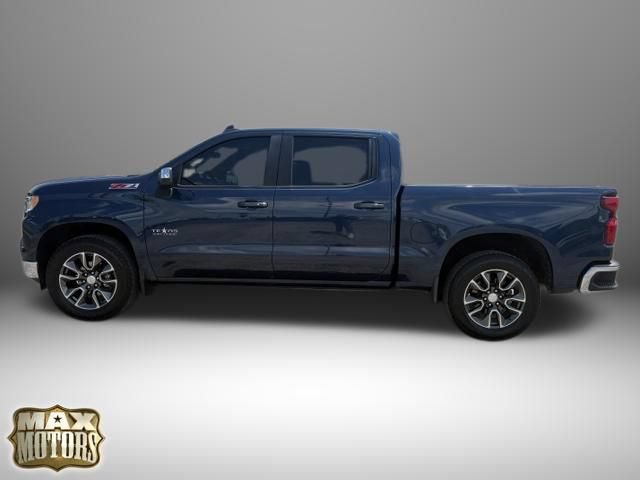 Used 2022 Chevrolet Silverado 1500 LT AWD/4WD image 11