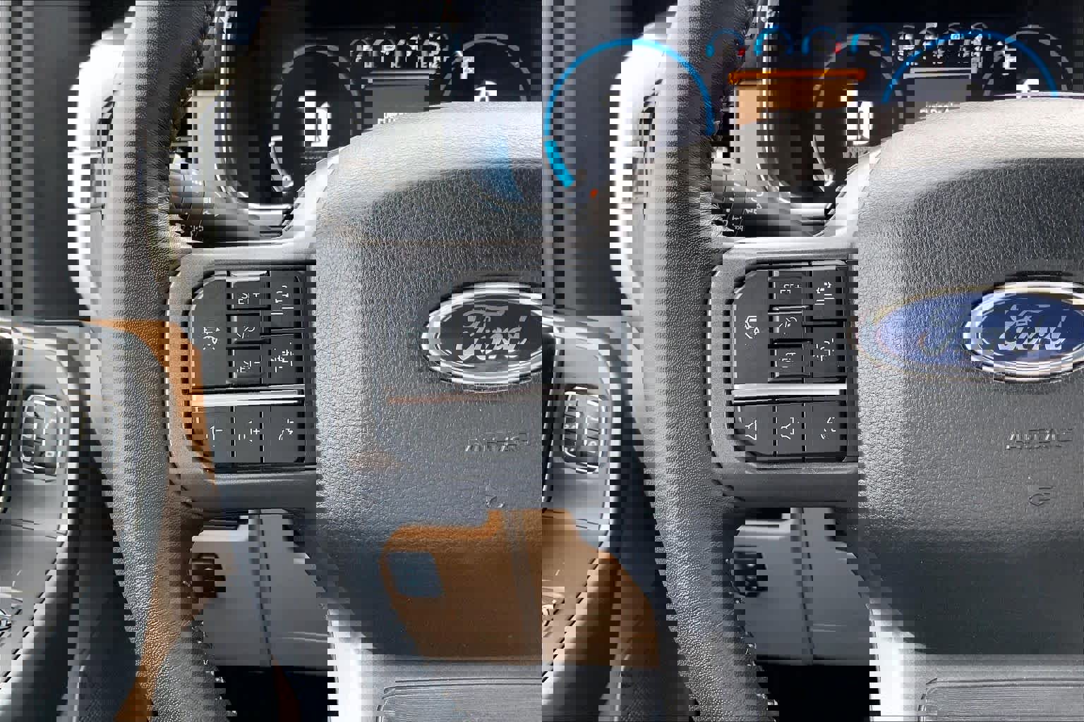 Certified 2023 Ford F150 Lariat w/ Equipment Group 502A High image 23