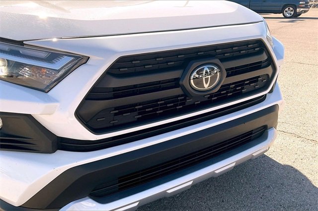 Used 2024 Toyota RAV4 Adventure image 25