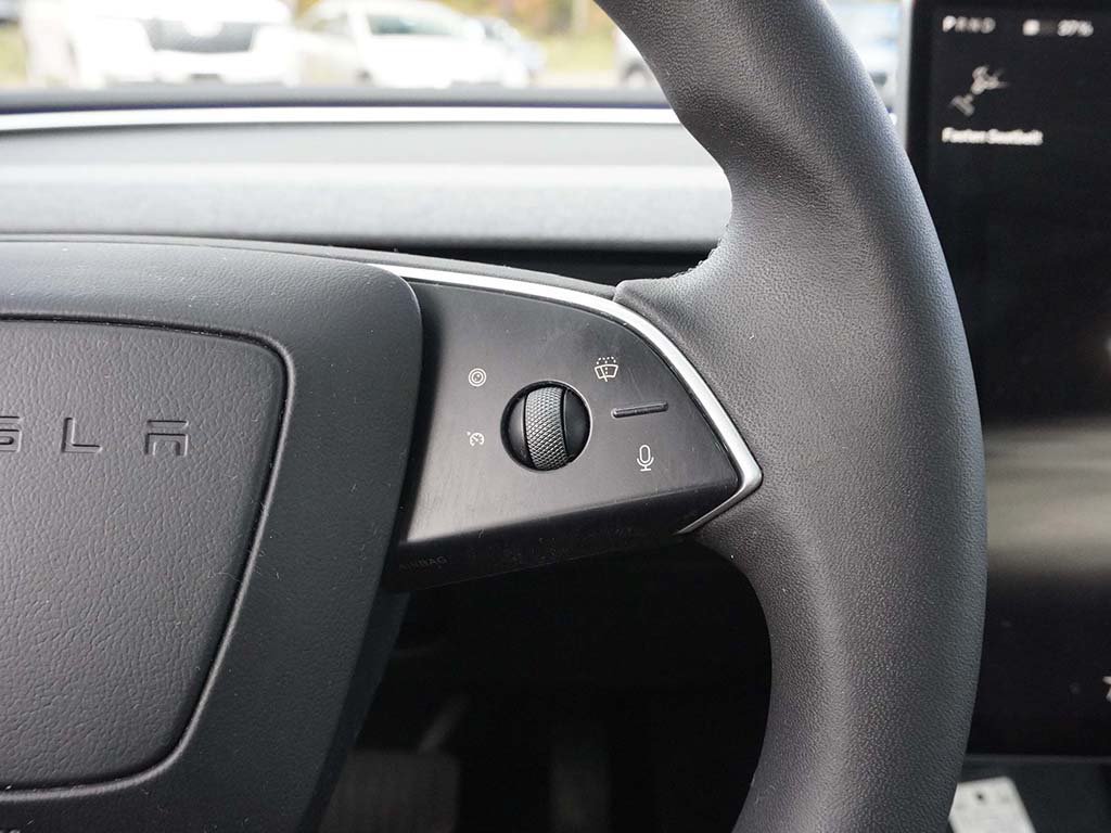 Used 2025 Tesla Model 3 RWD image 32