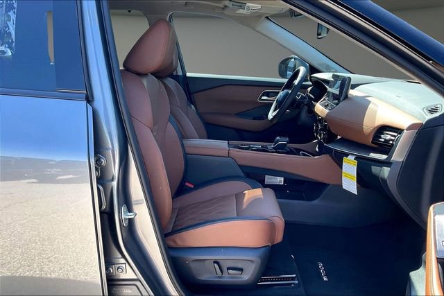 New 2026 Nissan Rogue Platinum w/ Tech Package AWD/4WD image 11