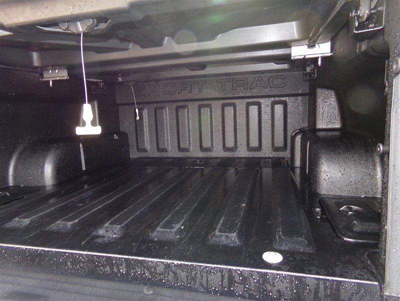 Used 2008 Ford Explorer Sport Trac Limited image 21