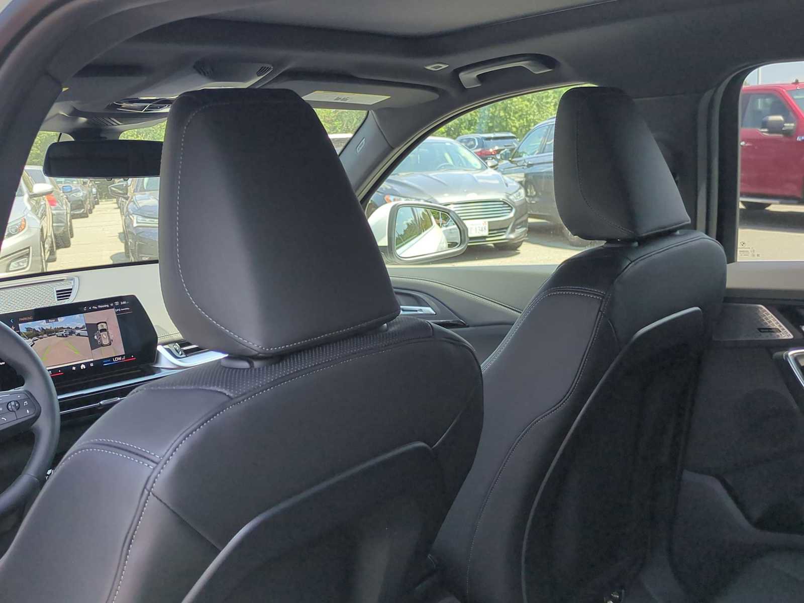 Used 2025 BMW X1 xDrive28i w/ Technology Package image 18