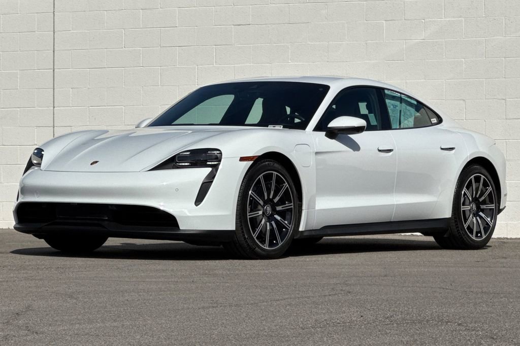 Used 2022 Porsche Taycan RWD image 10
