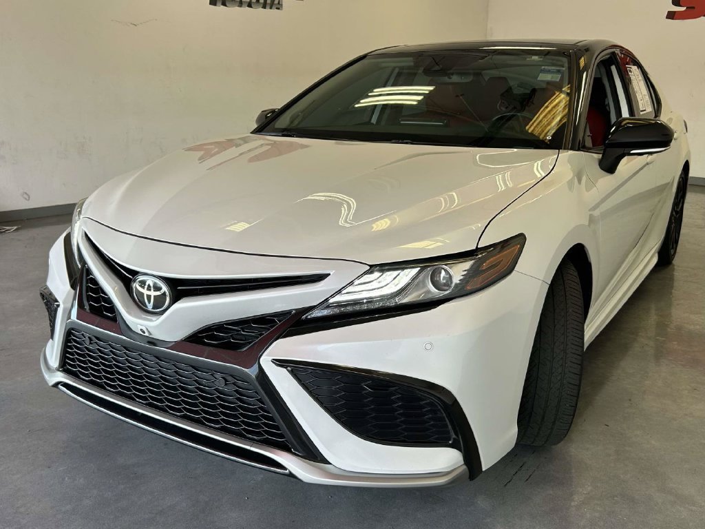 Used 2024 Toyota Camry XSE w/ Navigation Package FWD image 7