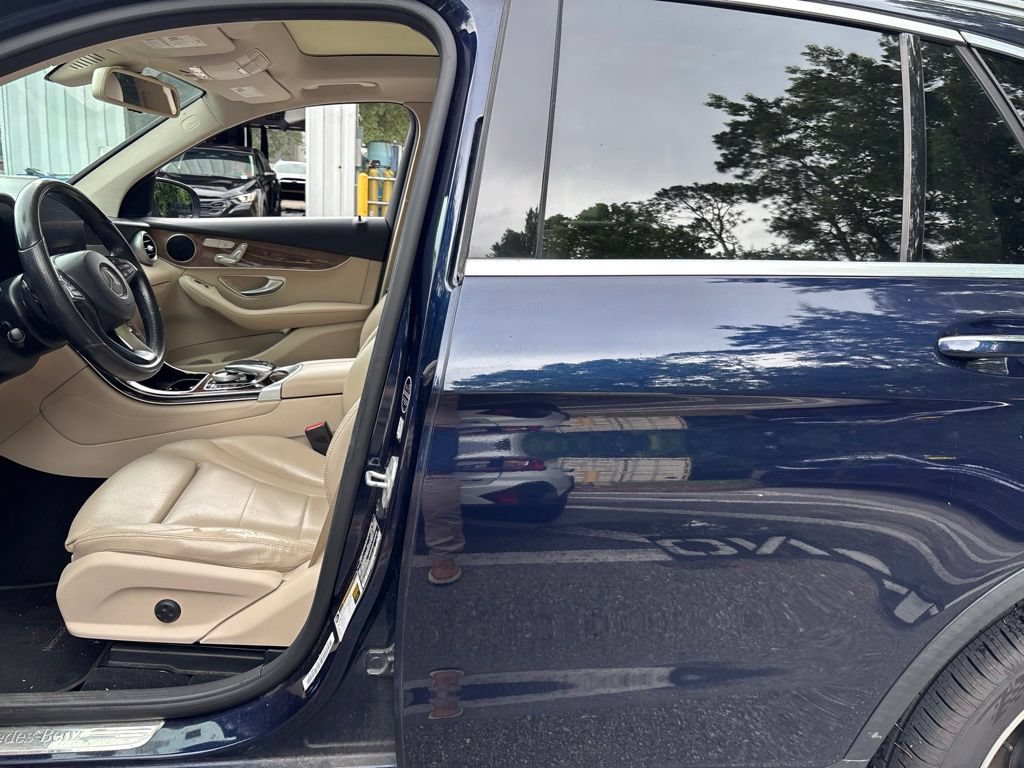 Used 2016 Mercedes-Benz GLC 300 4MATIC image 12