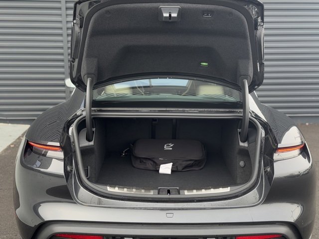 New 2024 Porsche Taycan 4S image 15