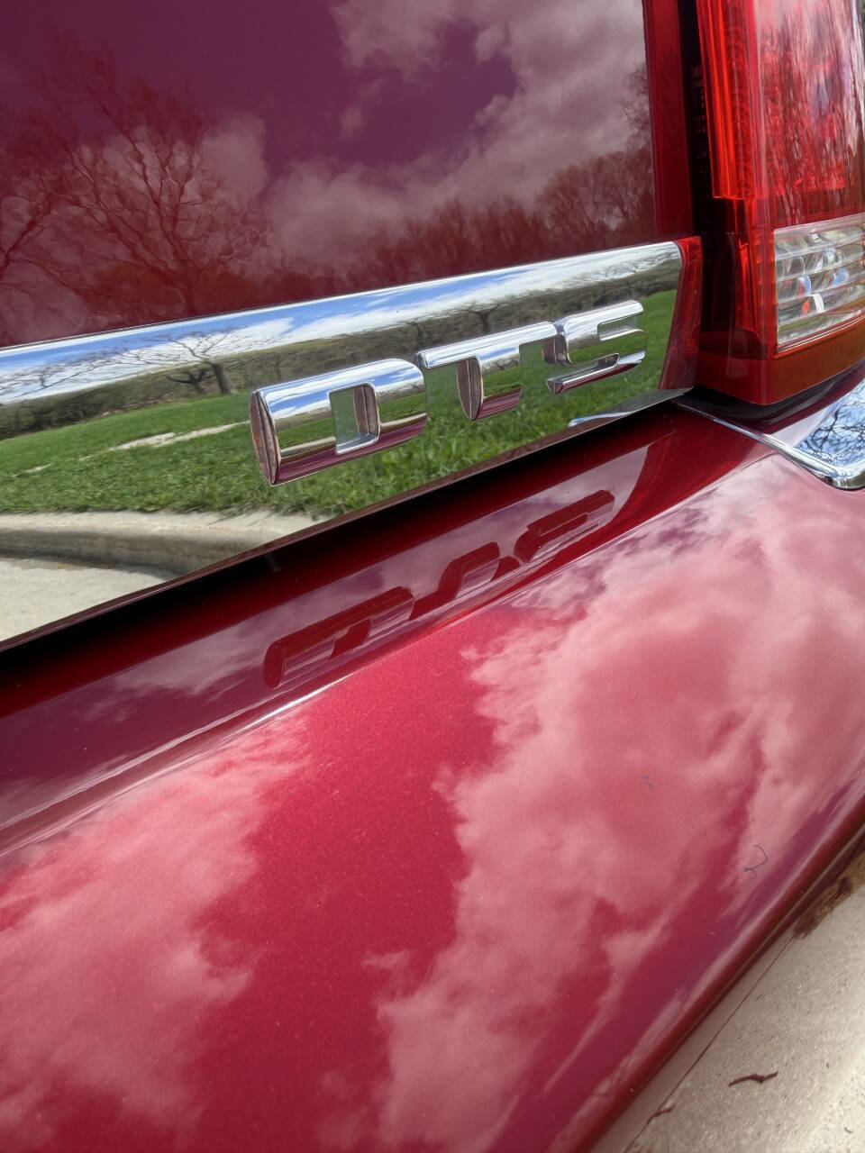 Used 2008 Cadillac DTS Luxury II image 24