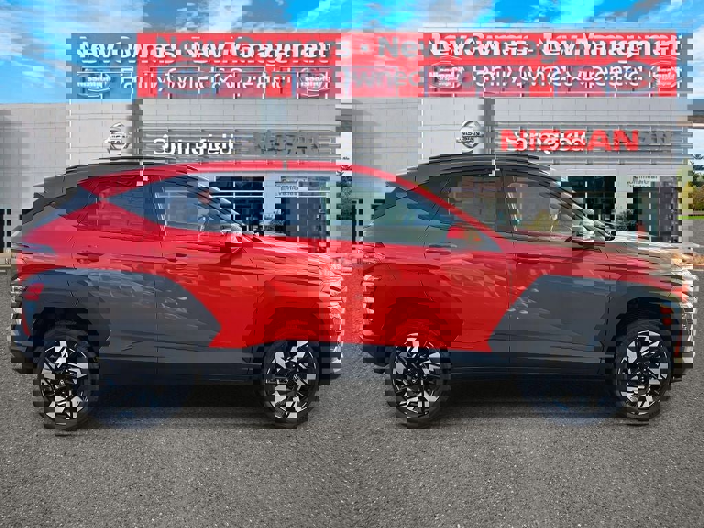 Used 2025 Hyundai Kona SEL image 4
