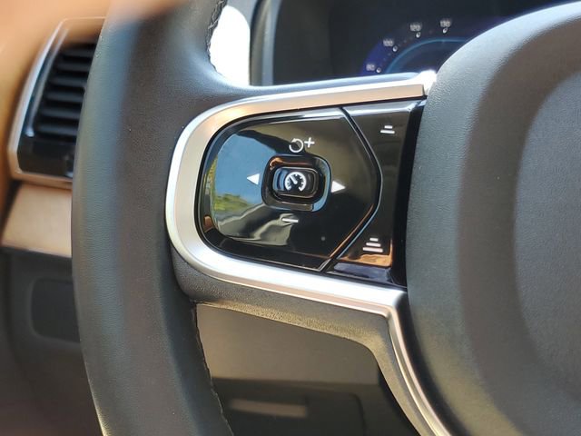 Used 2024 Volvo XC90 B5 Plus image 23