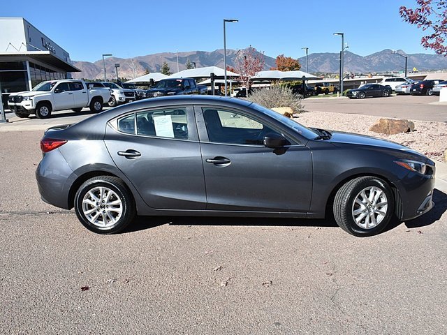 Used 2016 MAZDA MAZDA3 i Touring image 11