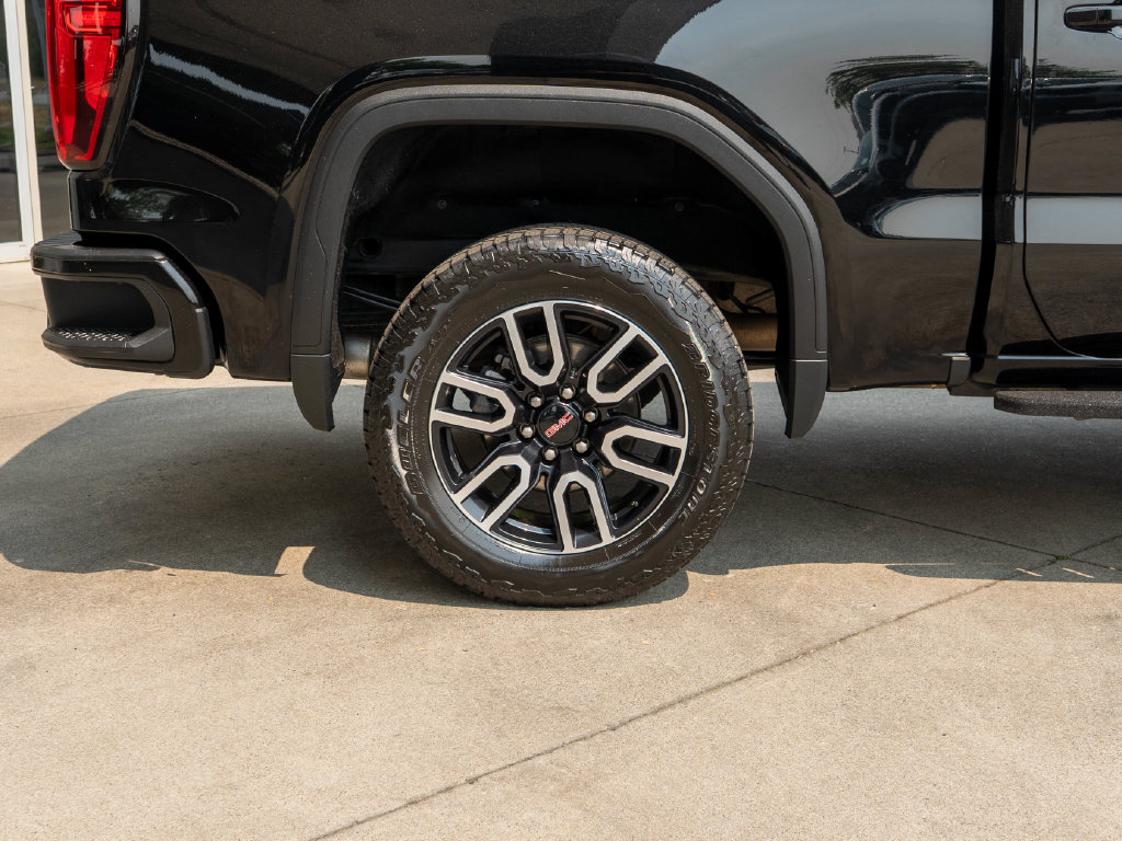 Certified 2023 GMC Sierra 1500 AT4 w/ AT4 Premium Package AWD/4WD image 37