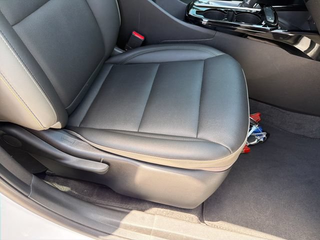 Used 2025 Chevrolet Trax ACTIV w/ Sunroof Package FWD image 27