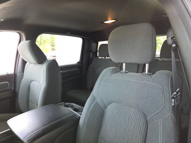 Used 2019 RAM 1500 Big Horn AWD/4WD image 17