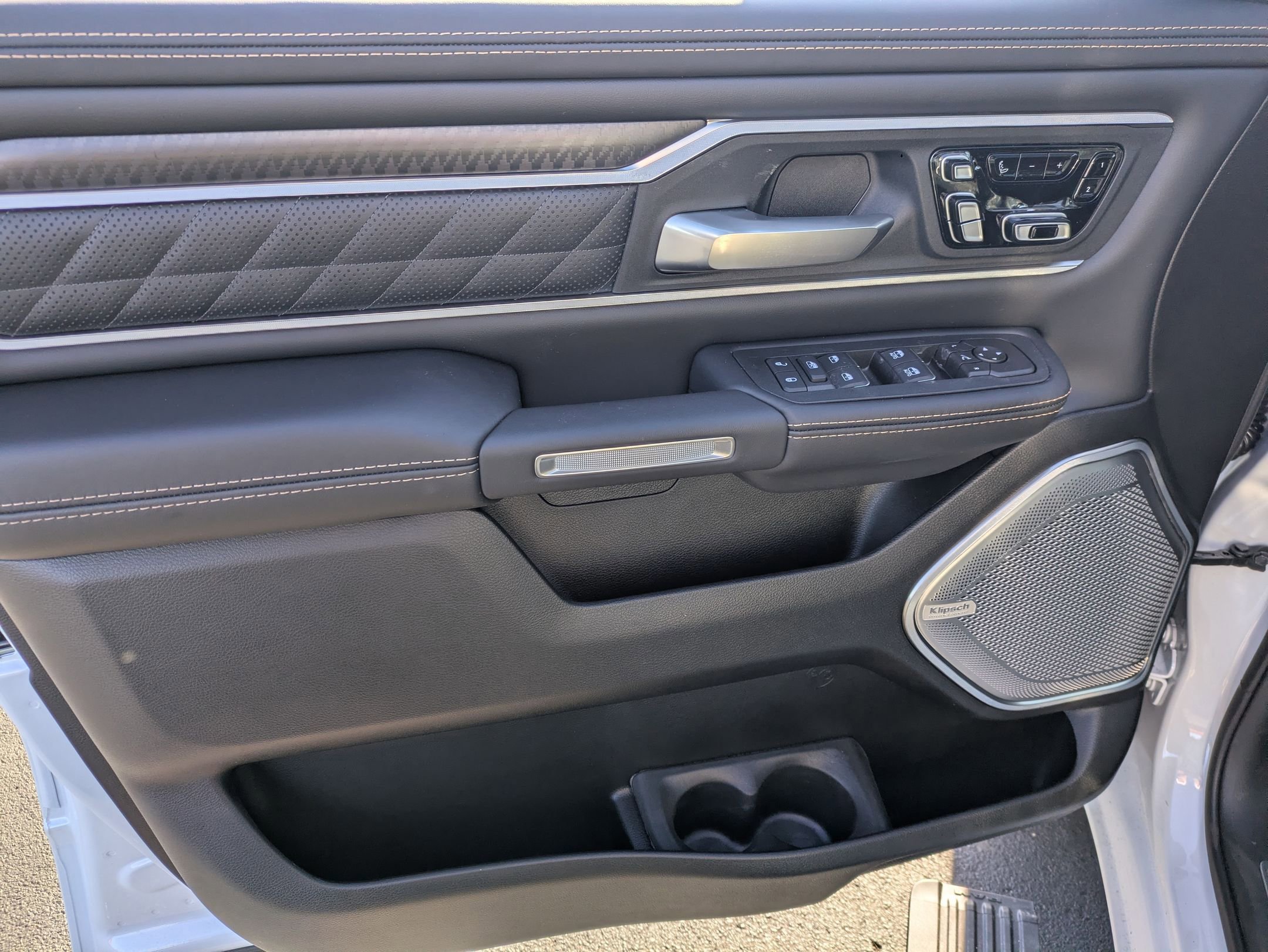 New 2026 RAM 1500 Tungsten w/ Trailer Tow Group AWD/4WD image 10