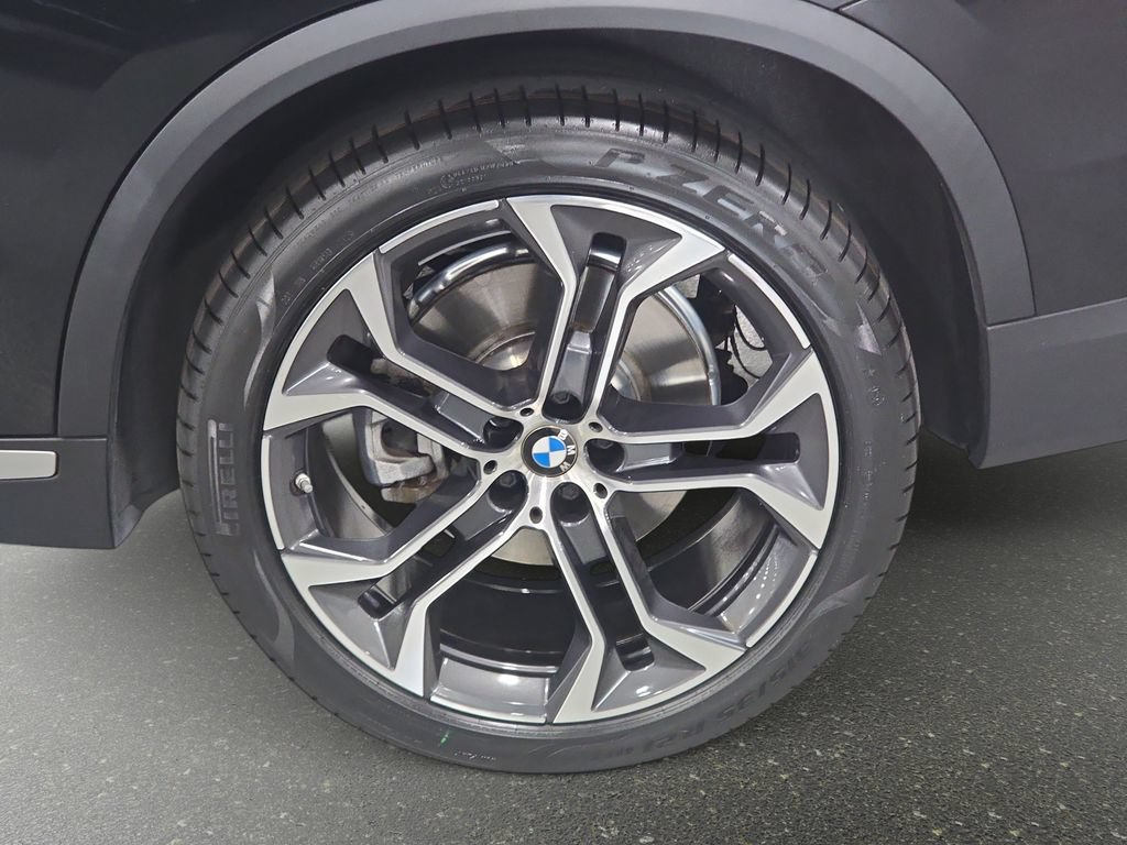 Certified 2022 BMW X5 sDrive40i w/ Parking Assistance Package RWD image 27