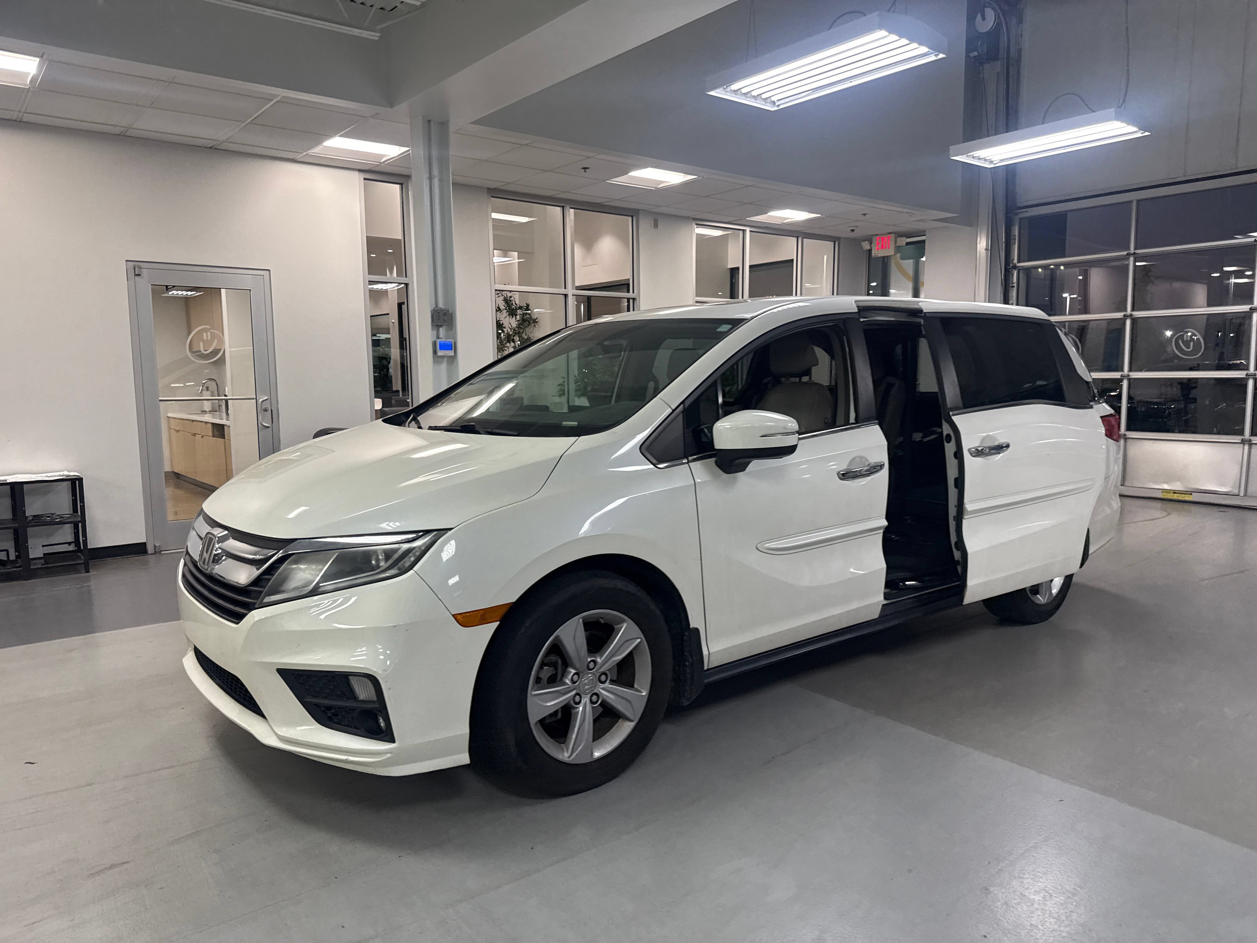 Used 2018 Honda Odyssey EX-L image 14