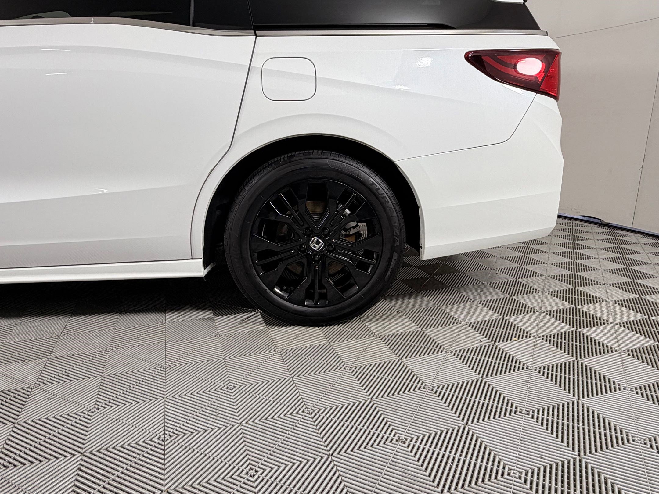 Certified 2025 Honda Odyssey Sport-L image 12