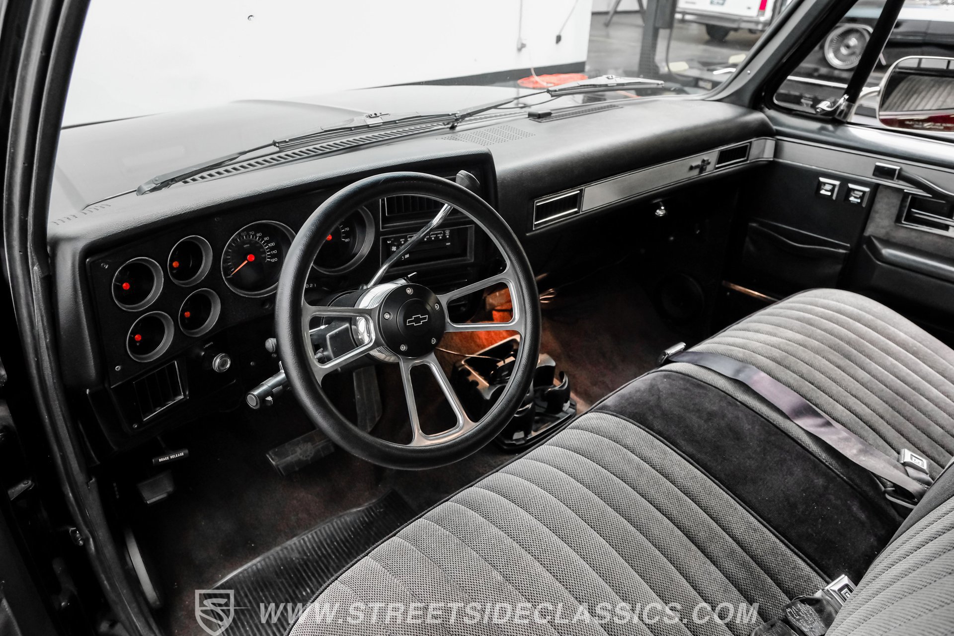 Used 1987 Chevrolet Silverado 1500 1500 RWD image 4