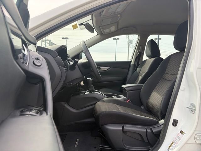 Used 2018 Nissan Rogue S image 15