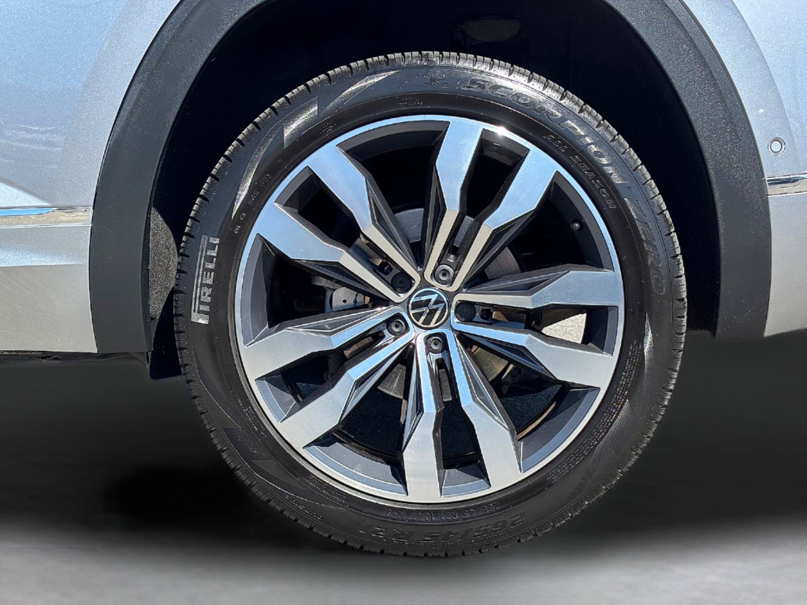Used 2023 Volkswagen Atlas Cross Sport SEL Premium R-Line AWD/4WD image 15