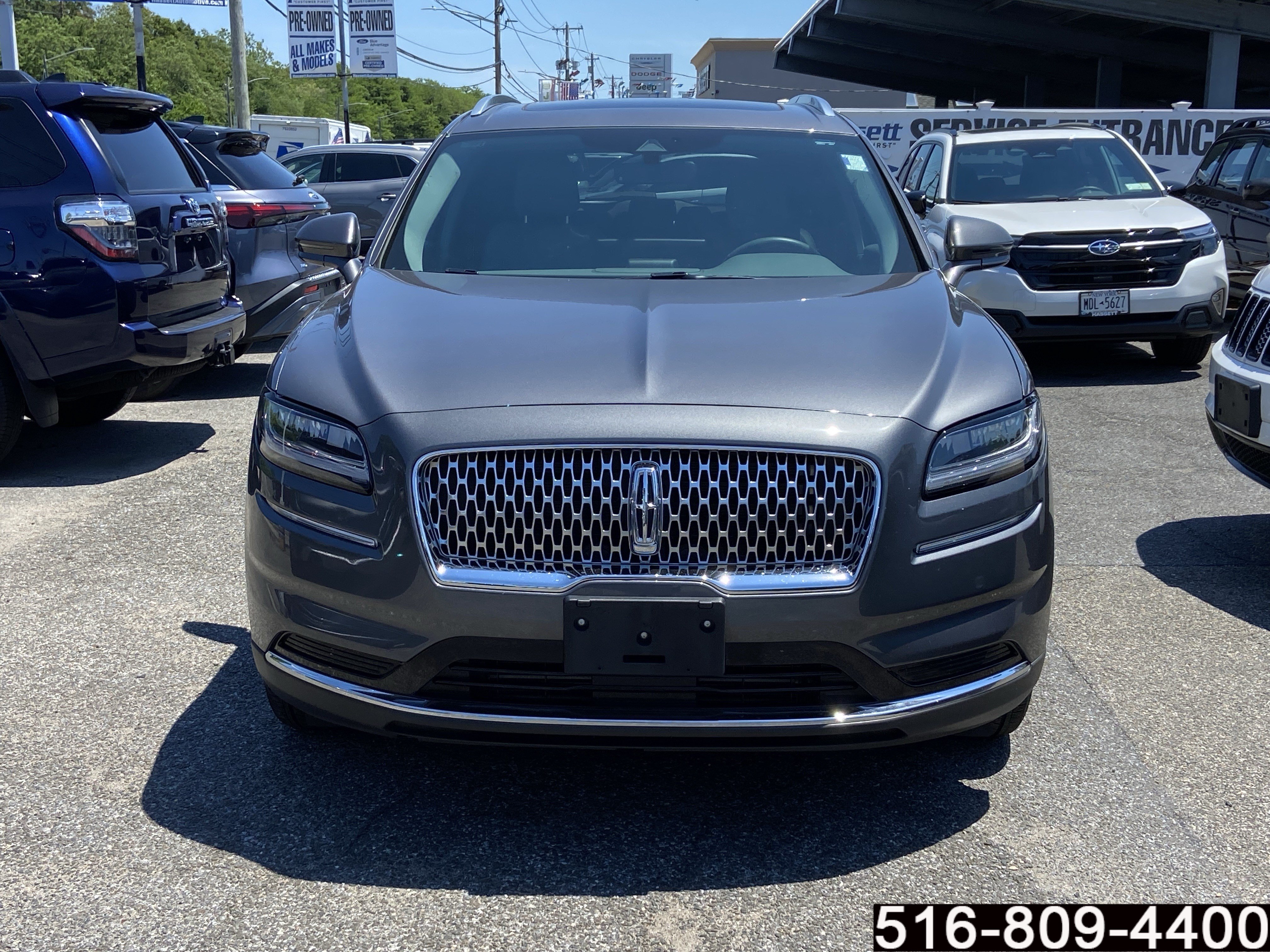 Used 2023 Lincoln Nautilus Reserve AWD/4WD image 2