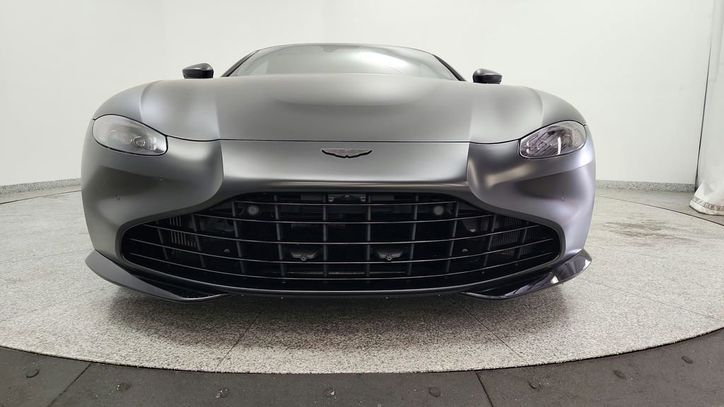 Used 2022 Aston Martin V8 Vantage Roadster image 14