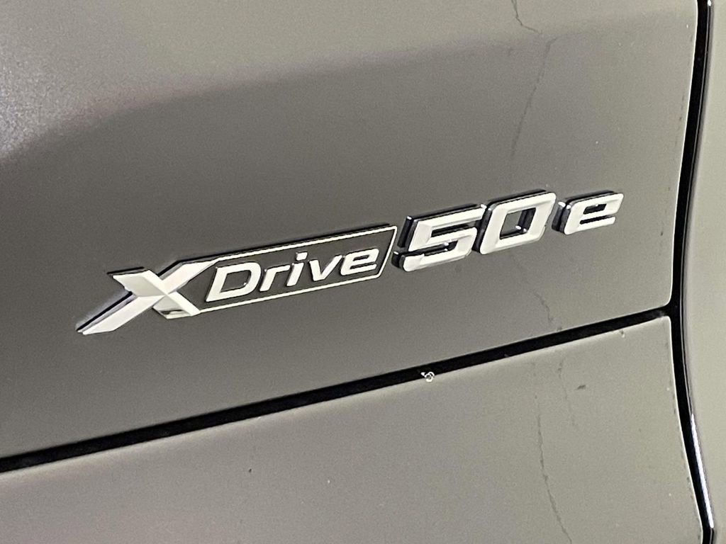 New 2026 BMW X5 xDrive50e w/ Executive Package AWD/4WD image 11