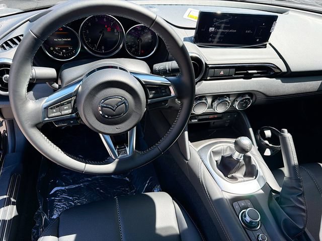 New 2026 MAZDA MX-5 Miata RF Grand Touring RWD image 17