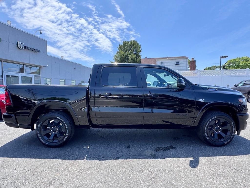 New 2026 RAM 1500 4x4 Crew Cab image 8
