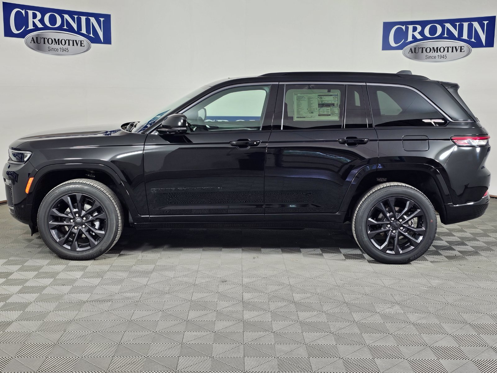 New 2026 Jeep Grand Cherokee Limited AWD/4WD image 2