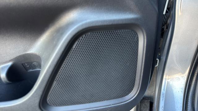 Used 2016 Mitsubishi Outlander SE image 11