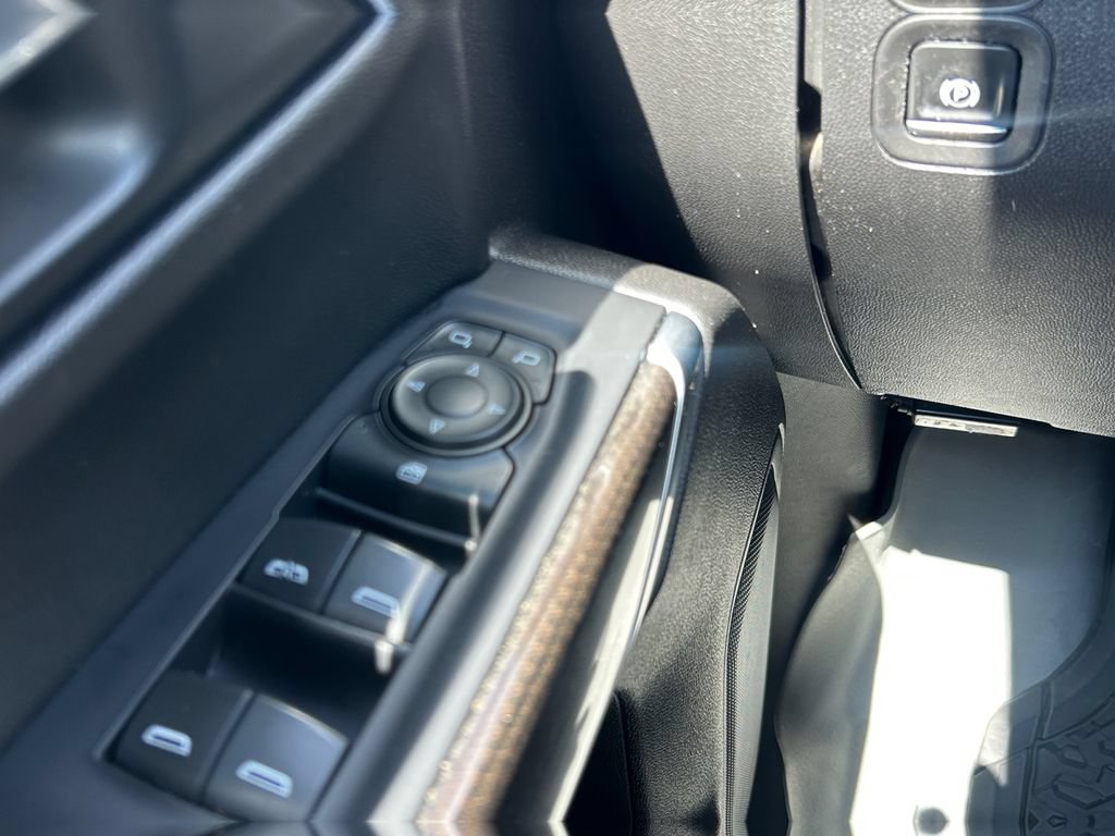 Used 2019 Chevrolet Silverado 1500 RST w/ All-Star Edition AWD/4WD image 29