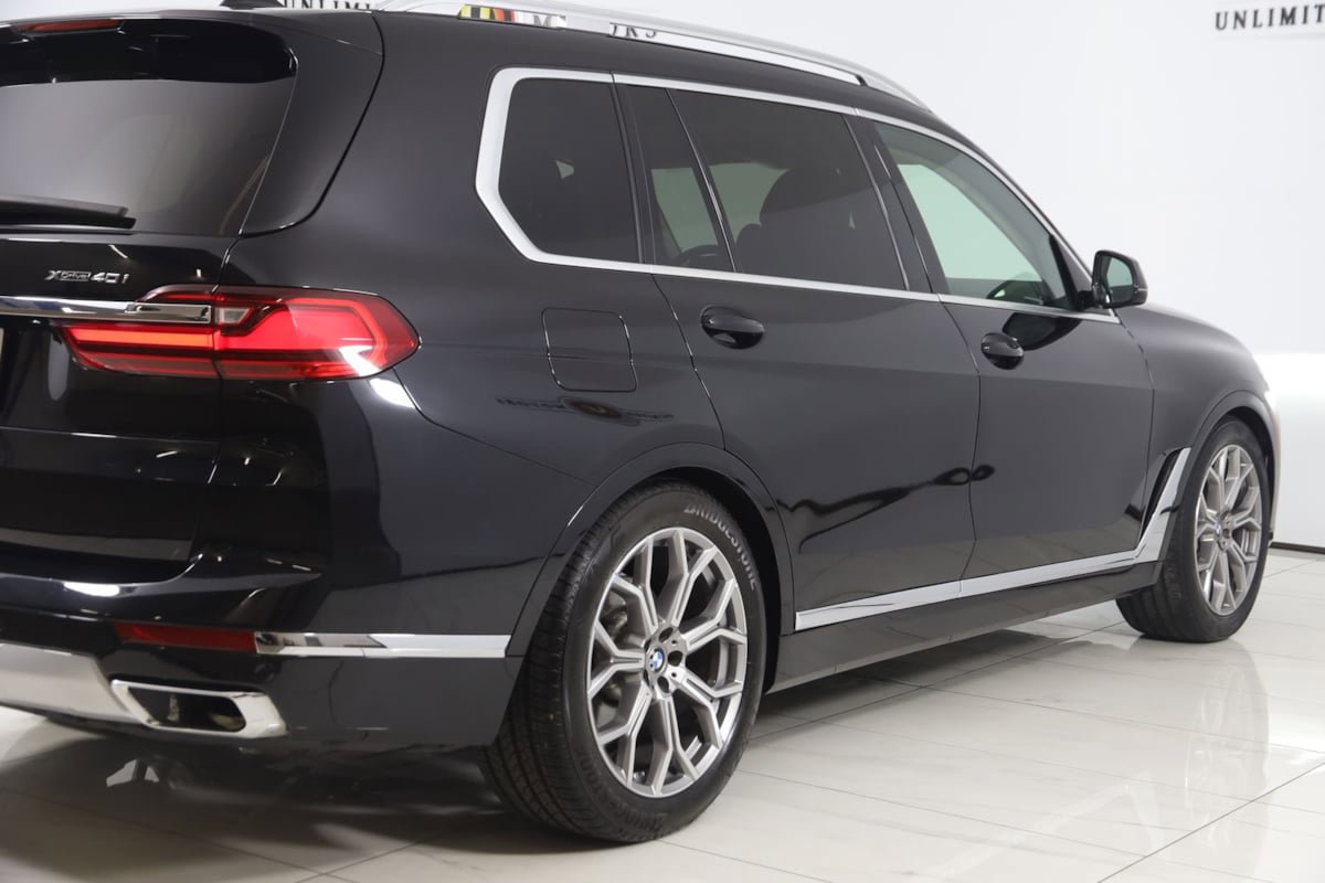 Used 2021 BMW X7 xDrive40i w/ Cold Weather Package AWD/4WD image 48
