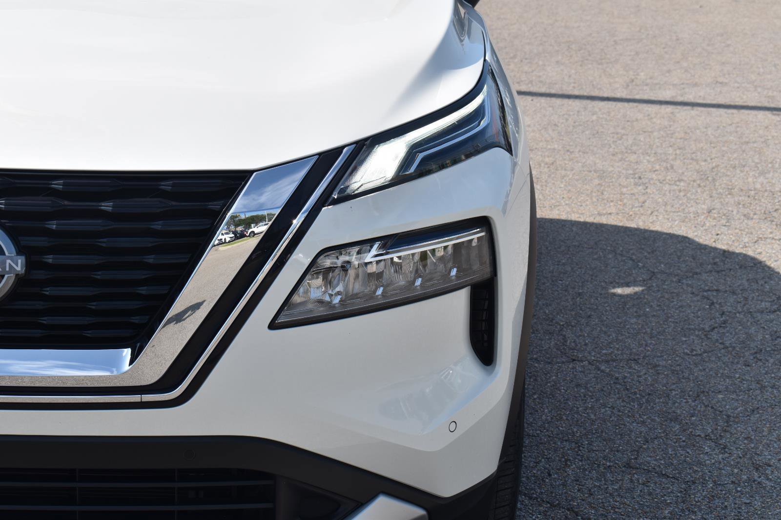 Used 2023 Nissan Rogue Platinum w/ Platinum Premium Package FWD image 21