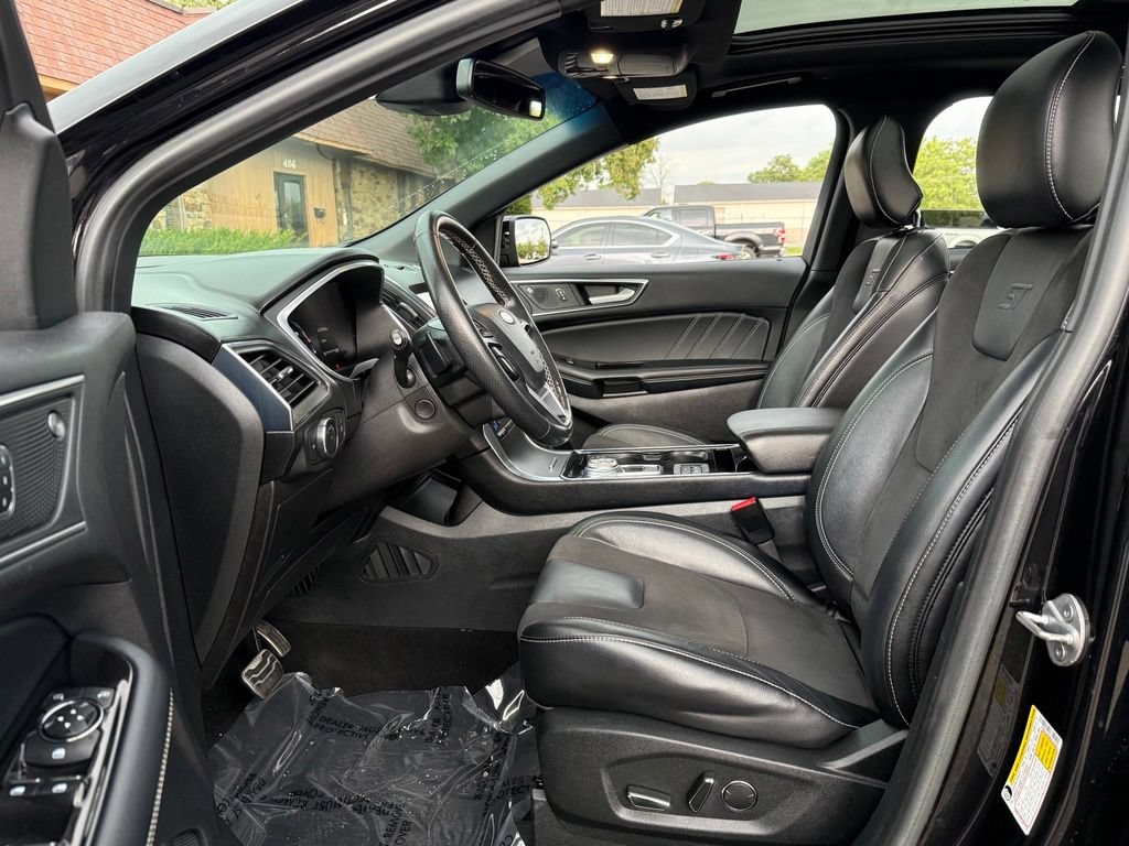Used 2019 Ford Edge ST w/ Equipment Group 401A AWD/4WD image 10