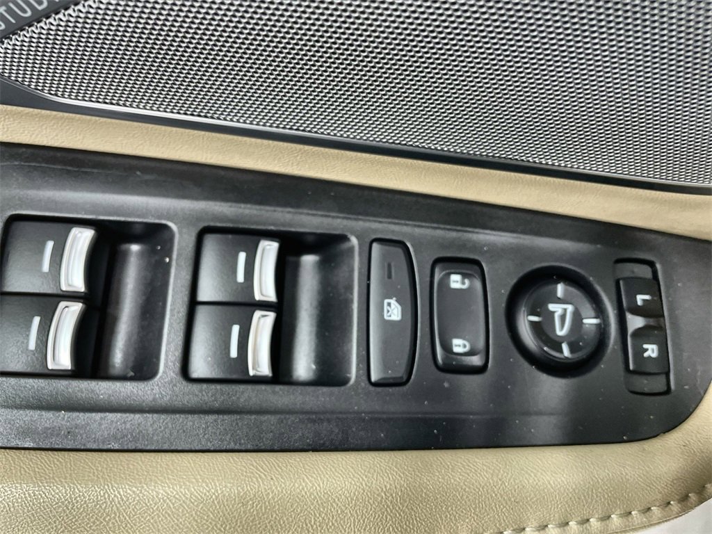 Used 2021 Acura RDX AWD w/ Advance Package image 12